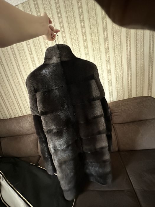 Продам норковую шубу