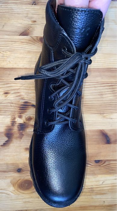 Продам берцы зимние