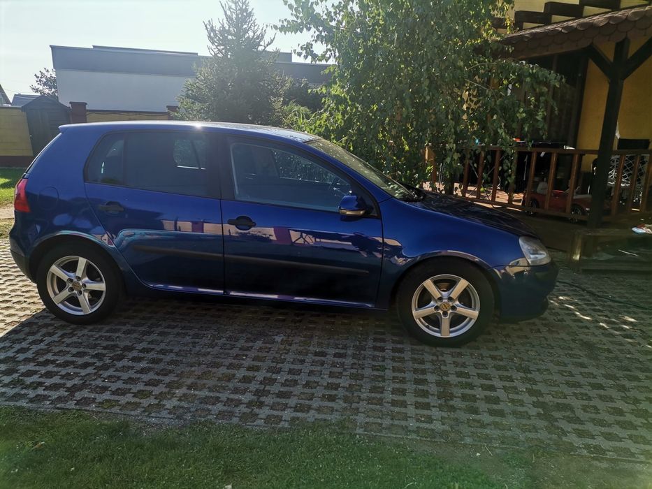 Golf 5 1.6MPI  BGU 2005 102 cp