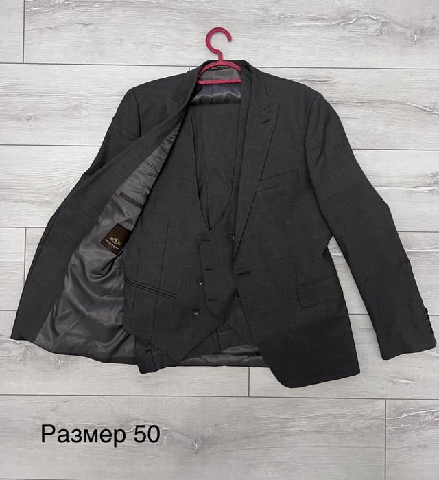 Продаётся костюмы