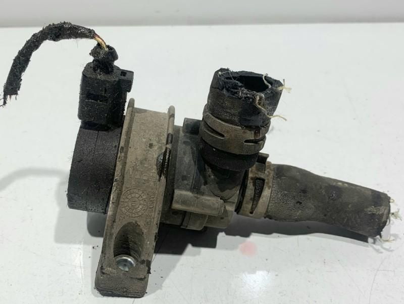 Pompa recirculare apa Skoda Fabia 2 facelift 1K0965561L 1.2 tsi CBZA