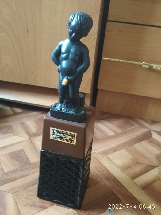 Вазы кувшин продам.