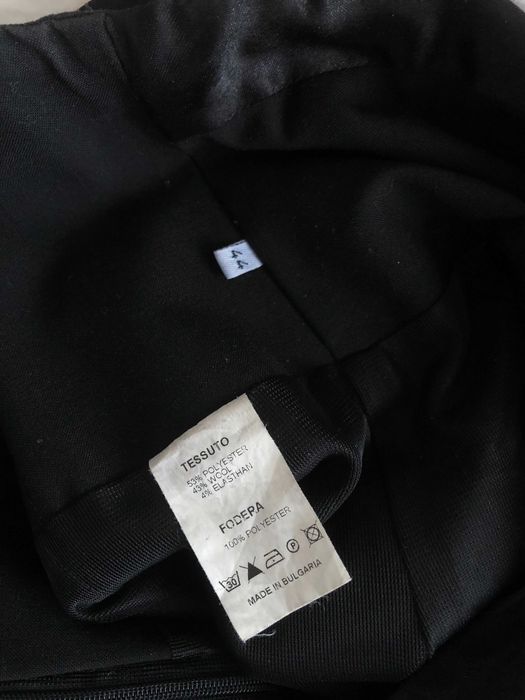 Къса черна рокля с панделка