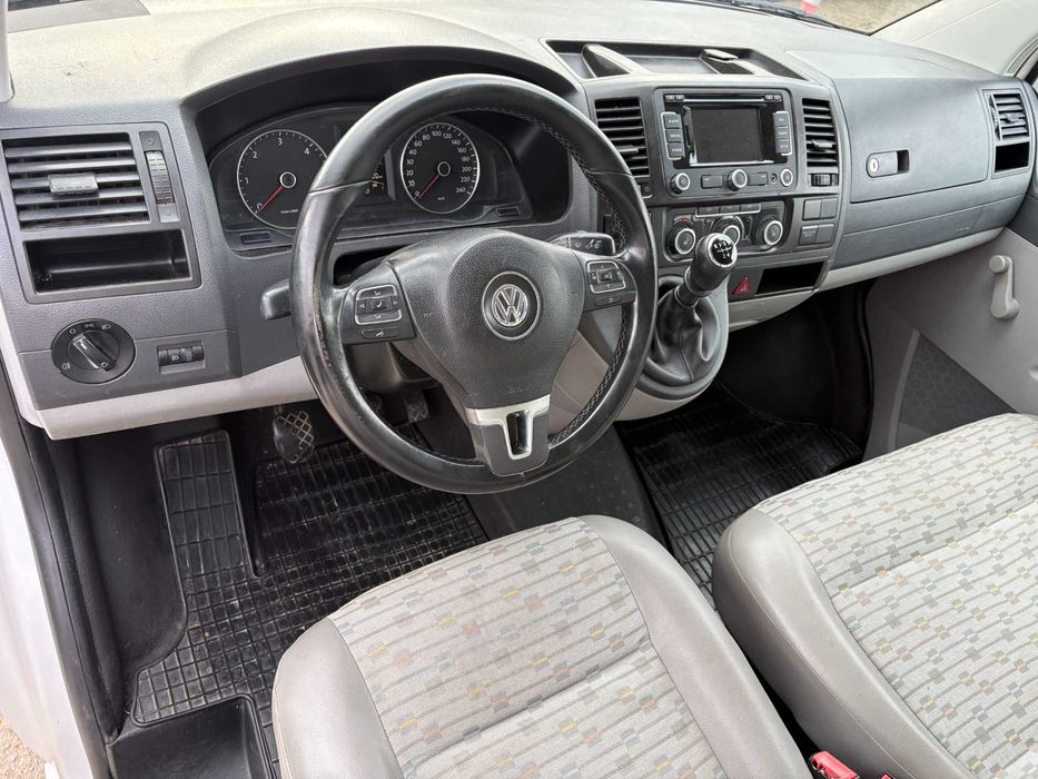 VOLKSWAGEN Transporter 2012 — imagine 5