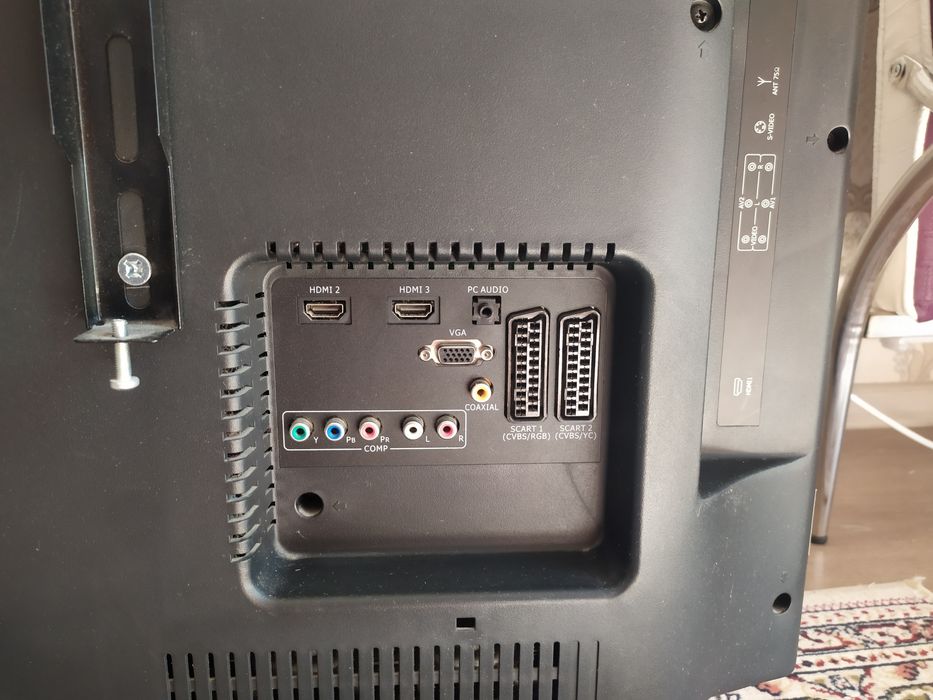 Телевизор марки Hisense