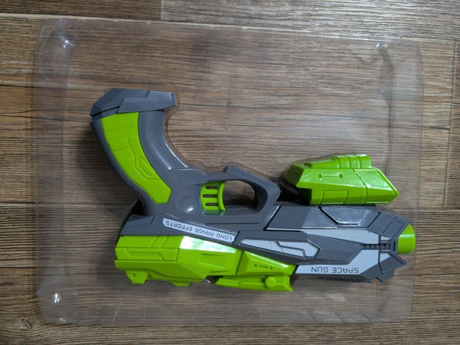 Игрушечный пистолет NERF