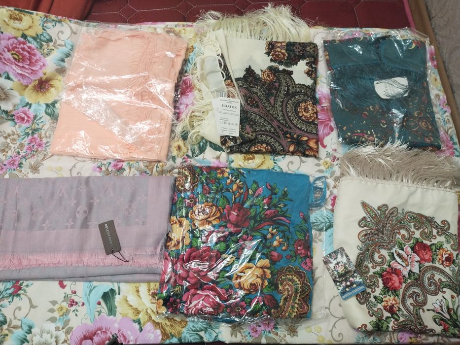 Продам женские платки