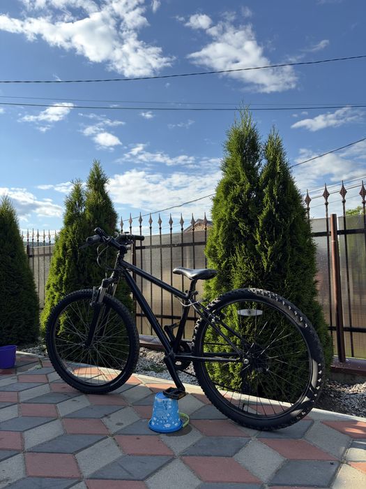 Bicicletă MTB B’Twin Rockrider 24” – stare bună, gata de plimbare