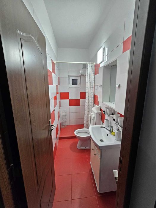 ‼️De inchiriat casa 2 camere – Zona Fratelia (internet+cablu gratuit)