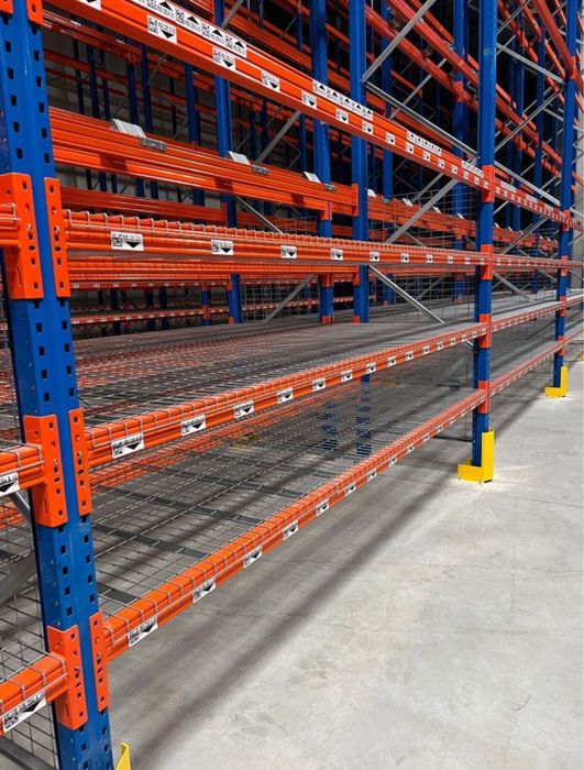 Rafturi metalice