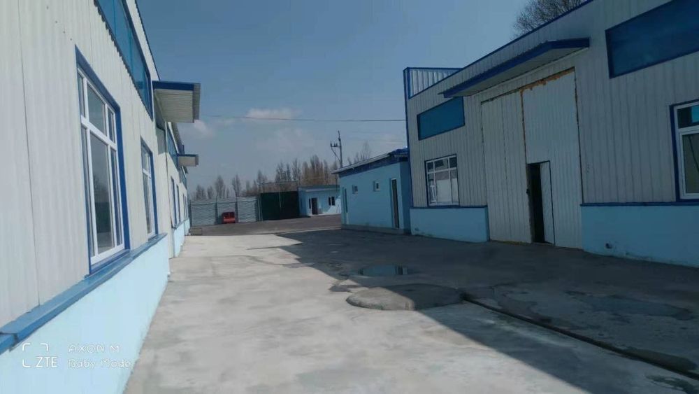 Продаётся 4 700 м² склад в Янгихаётском районе.