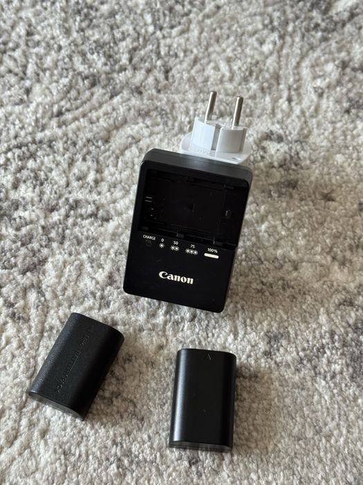 Canon EOS 7D + Canon EF 50mm f/1.8 + Accesorii – Kit complet