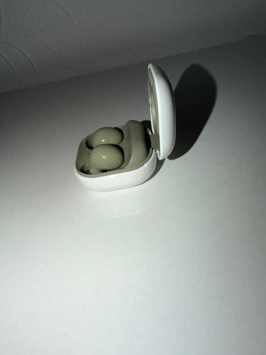 Vând Căști Samsung AKG