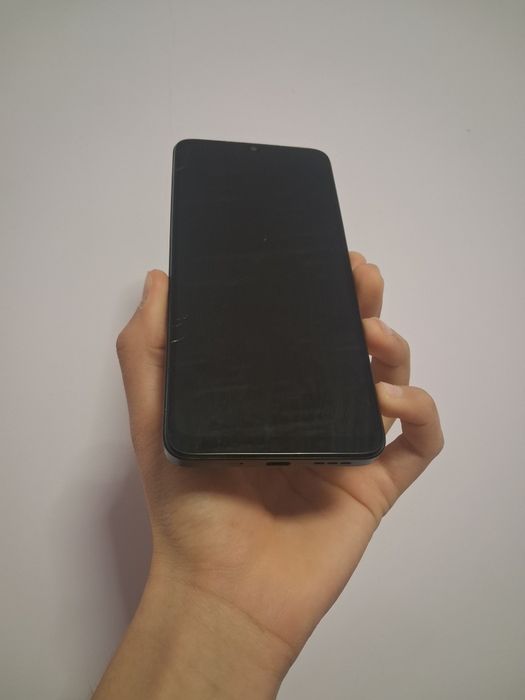 Redmi 13c 16/256gb srochno sotiladi Продаю хороший телефон редми 13с