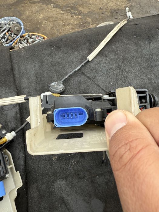 Брави от врати за Vw Touateg лява дясна предна задна оригинална