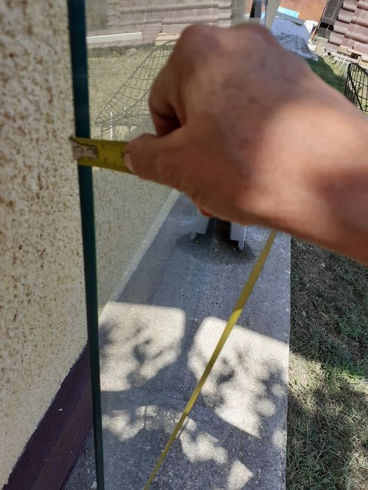 Vînd blat de sticla pentru masă