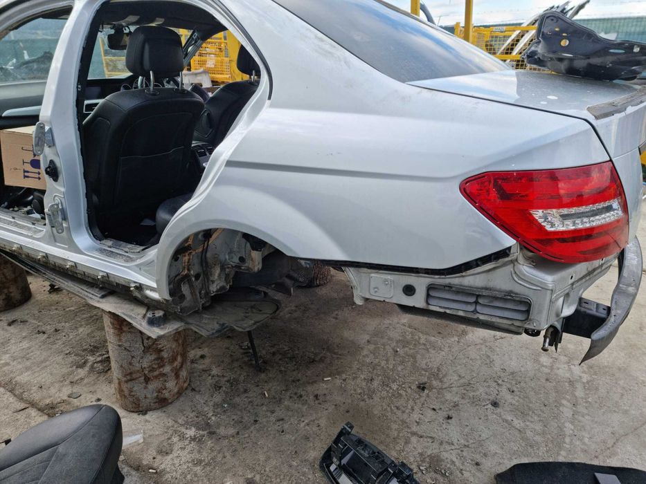 portbagaj capota Mercedes C class W204 facelift berlina C200 C220 C250