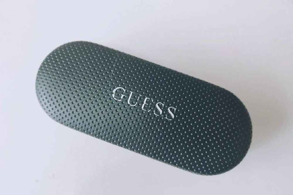 Toc ochelari Guess