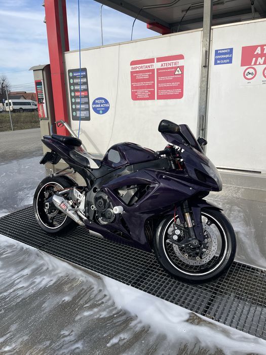Suzuki GSX-R750 k6