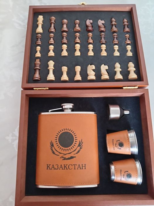 Подарочный набор шахмат