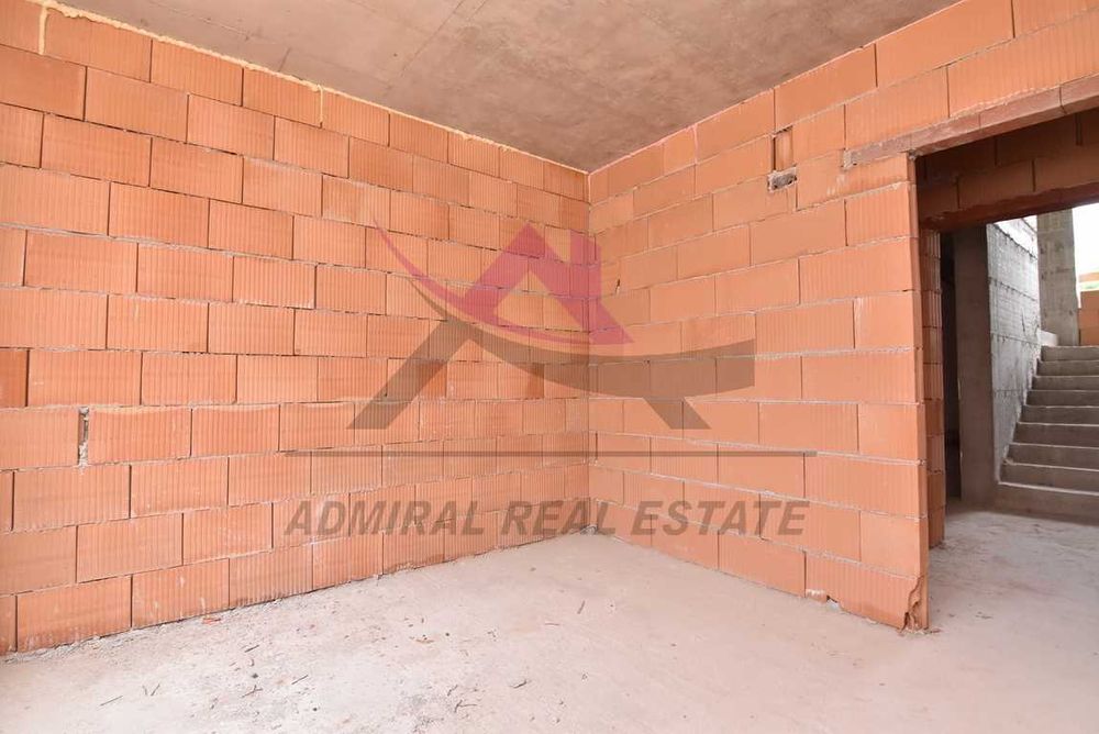 Продава се Тристаен апартамент в Варна, Възраждане 3 - 71 кв.м за 1691 €/кв.м - Снимка #6