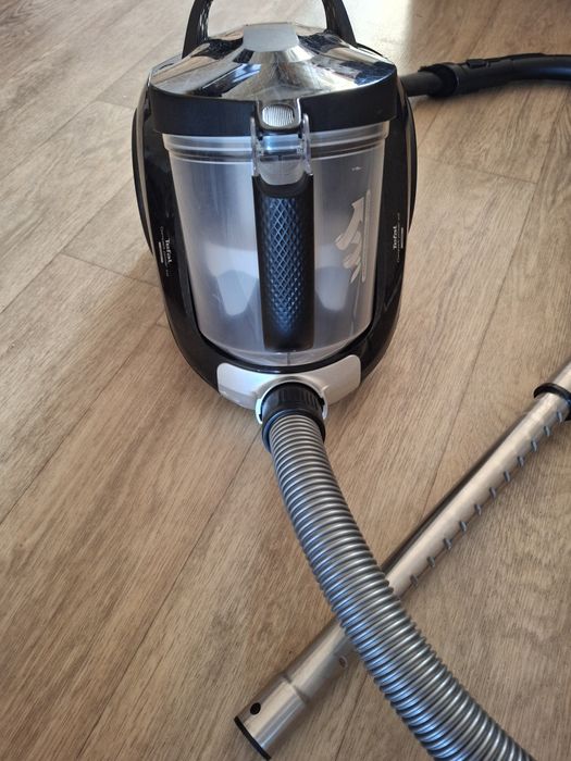 Пылесос  проводной Tefal