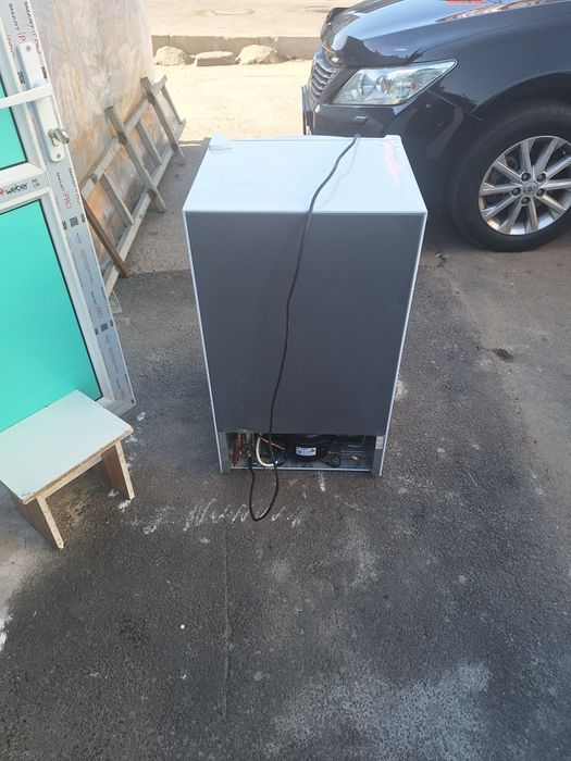 Мини холодилник продам