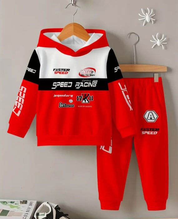 Продам детский костюм