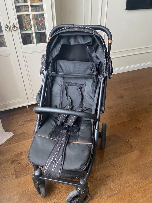 Продается детская коляска