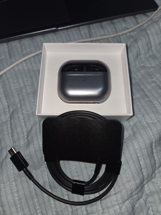 Наушники Samsung Galaxy Buds 3