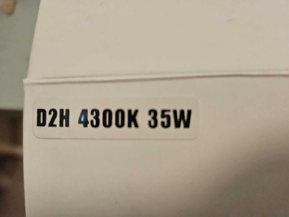 Xenon D2H, 35W, 4300K НОВИ с баласти