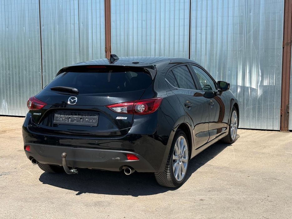 Mazda 3 Sport-Line G120 / Xenon / Head-up / Bose / Full istoric