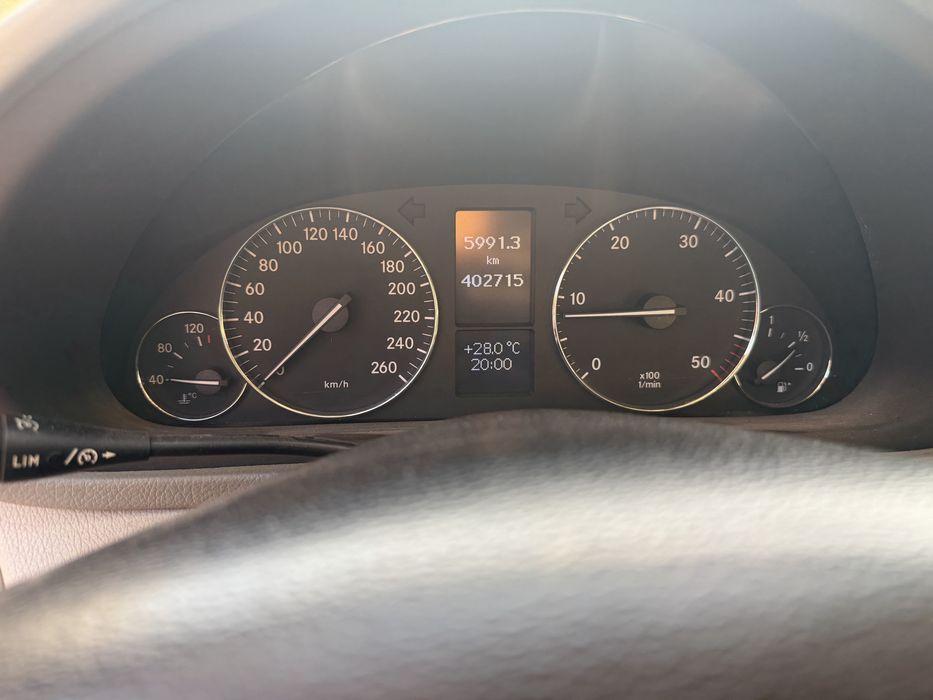 Mercedes Benz C200
