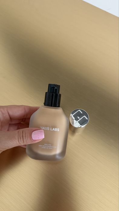 Fond de ten Chanel, Hauslabs, Makeup by Mario