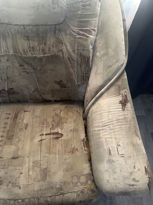 Отдам Диван даром