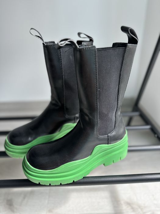 Bottega Veneta боти