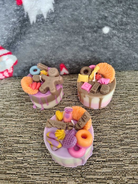 Ръчно изработени соеви свещички