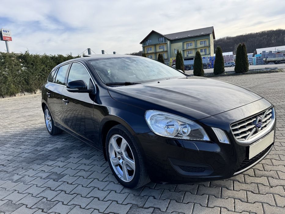 Volvo V60 D3 163 cp