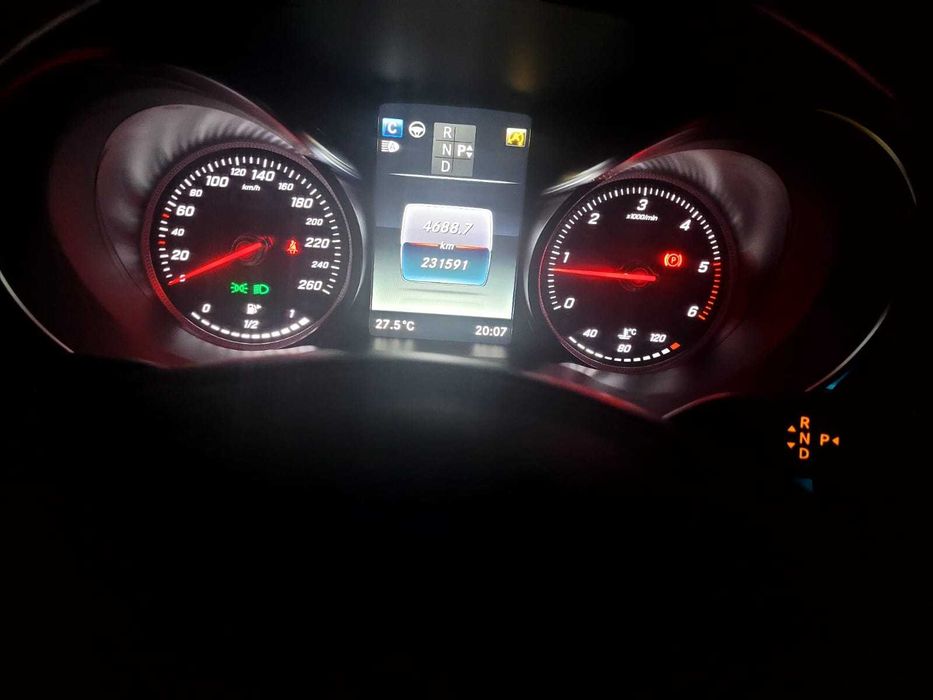Mercedes-Benz GLC 250 d 4MATIC • 2017 • 204 CP • 9G-TRONIC