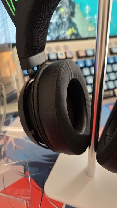 ЧИСТО НОВИ RAZER KRAKEN Kitty Edition USB
