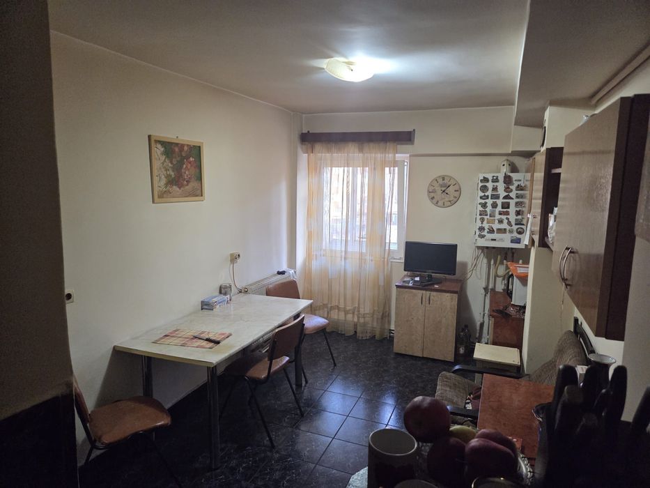 Apartament de vânzare cu 2 camere