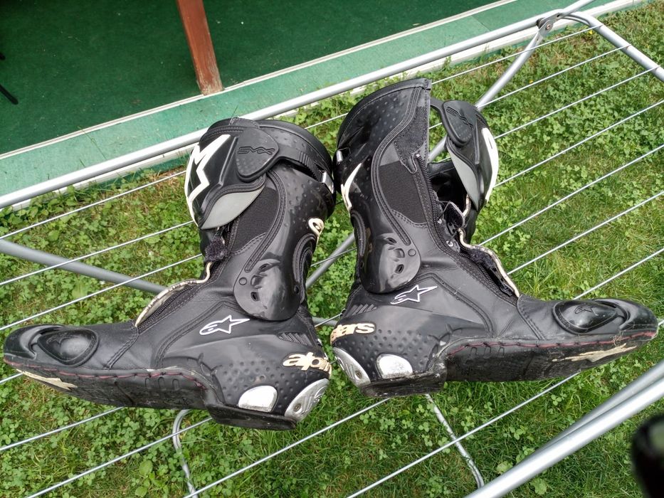 Ghete moto AlpineStars super bune !