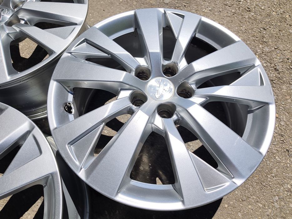 17" оригинални алуминиеви джанти за Peugeot 508/Citroen/Opel Grandland.