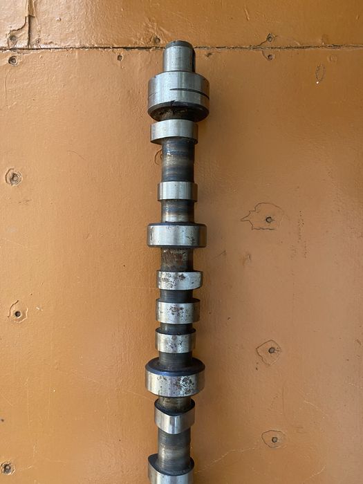 Распредвал на ГАЗ 24