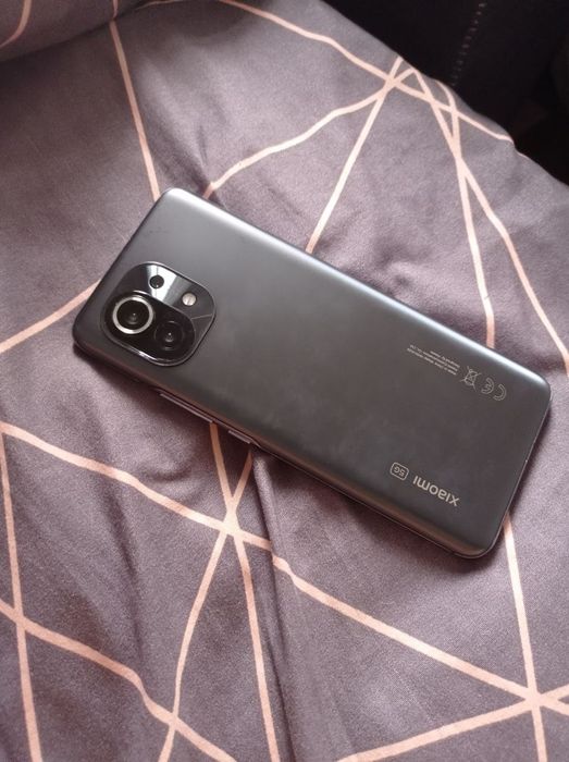 Xiaomi 11 256/8 обмен