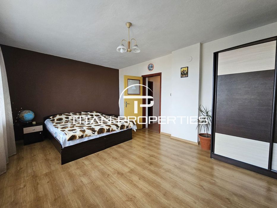 Продава се Къща в Варна, Виница - 350 кв.м за 1000 €/кв.м - Снимка #3