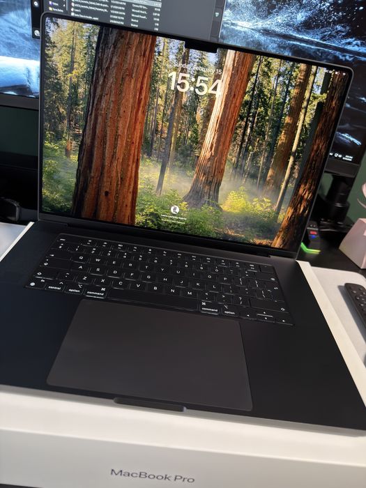Apple MacBook Pro M4 16’