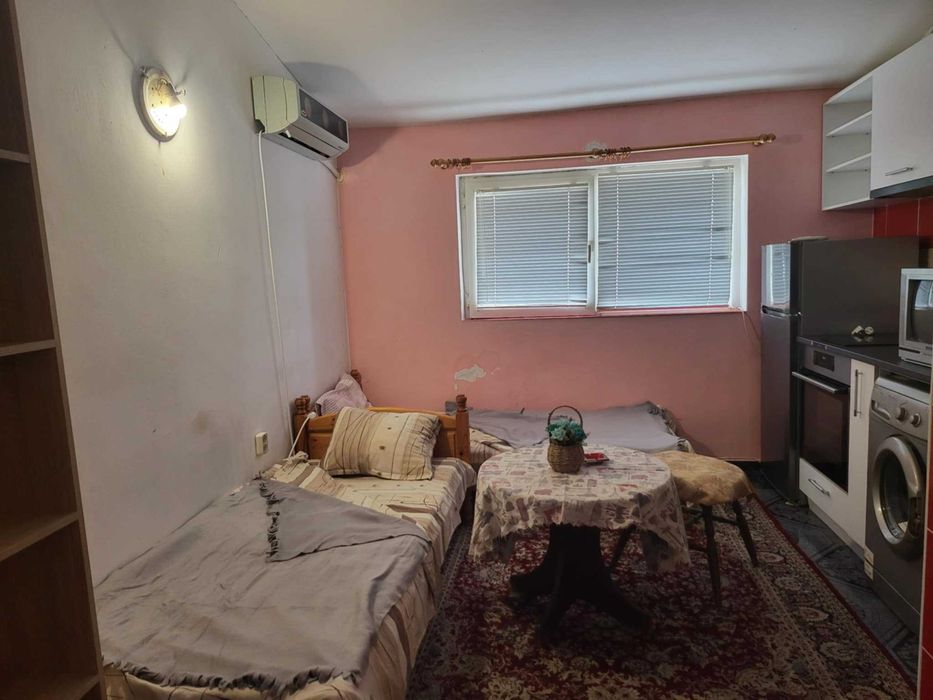 Дава се под наем Ателие в Несебър - 27 кв.м за 398.82 € - Снимка #1