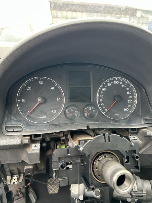 Golf 5 на части