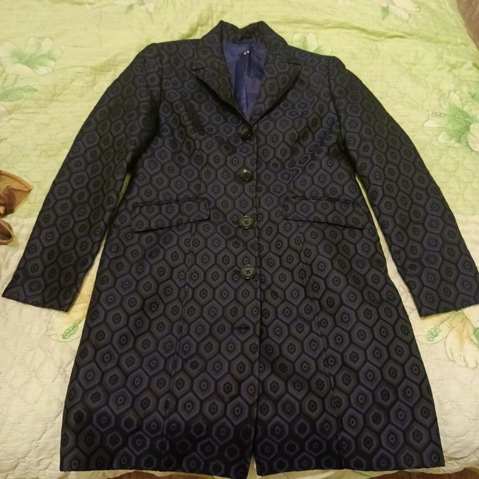 Продам пальто женское.